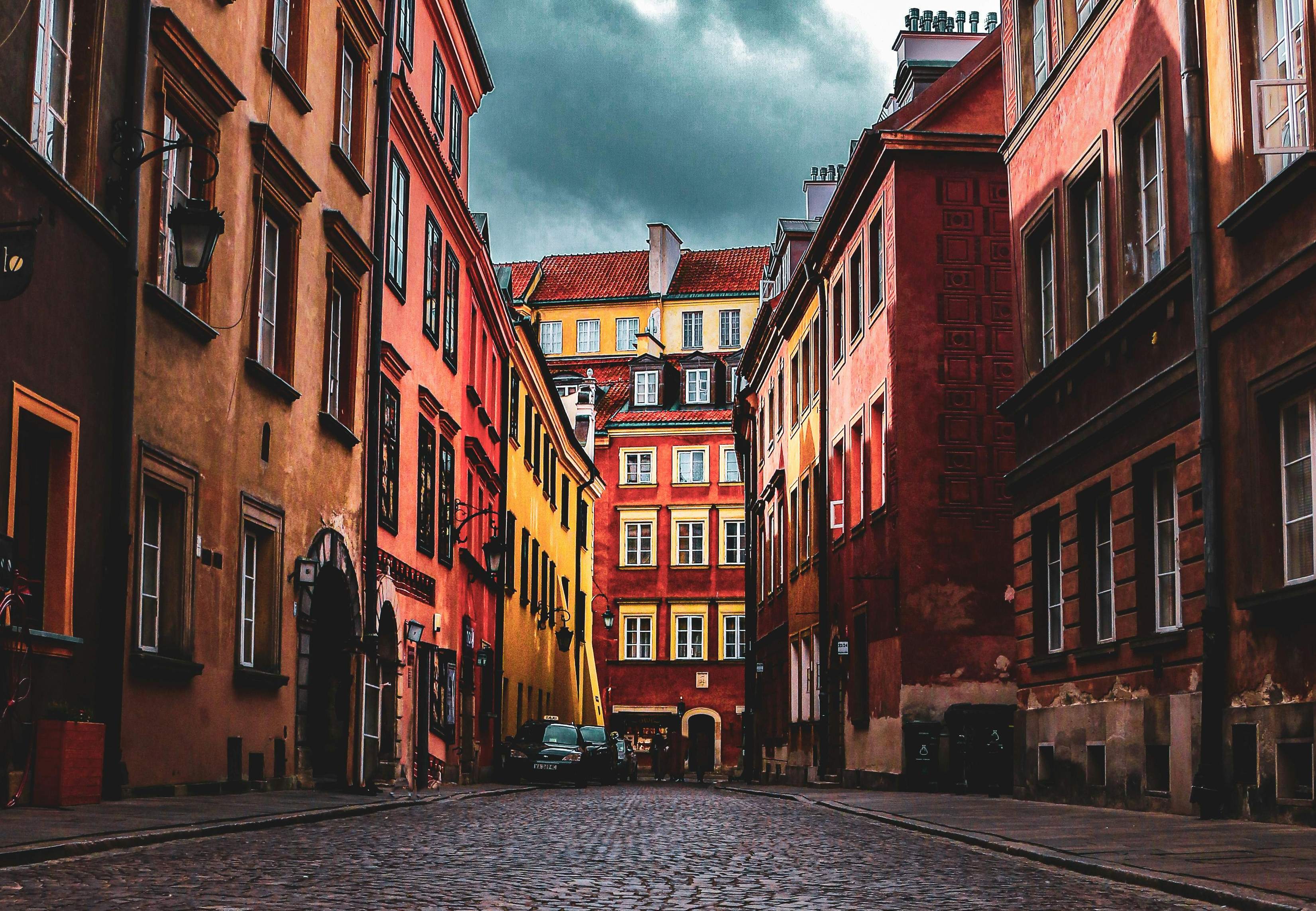 Warszawa jako miejsce do życia. Stolica łączy historię z nowoczesną zielenią