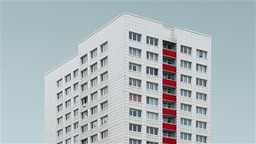 Tanie mieszkania nie uratują demografii. Ekspert obala wielki polski mit